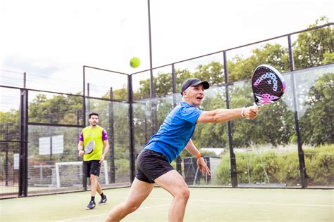 padel coaching courses uk.